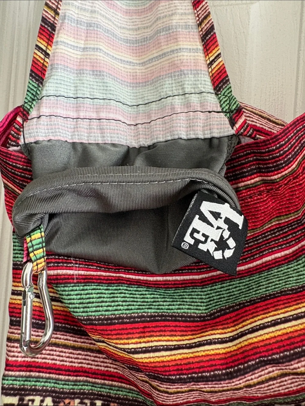 love bags - Boho Stripe Hobo Shoulder Bag in Red and Pink - euc